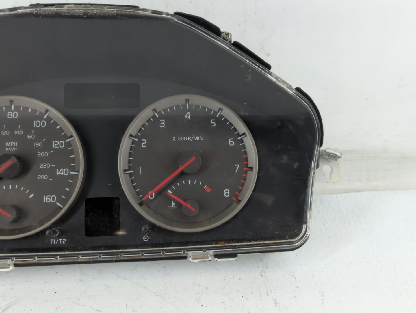 2004-2007 Volvo S40 Instrument Cluster Speedometer Gauges P/N:30710072 Fits Fits 2004 2005 2006 2007 OEM Used Auto Parts - O