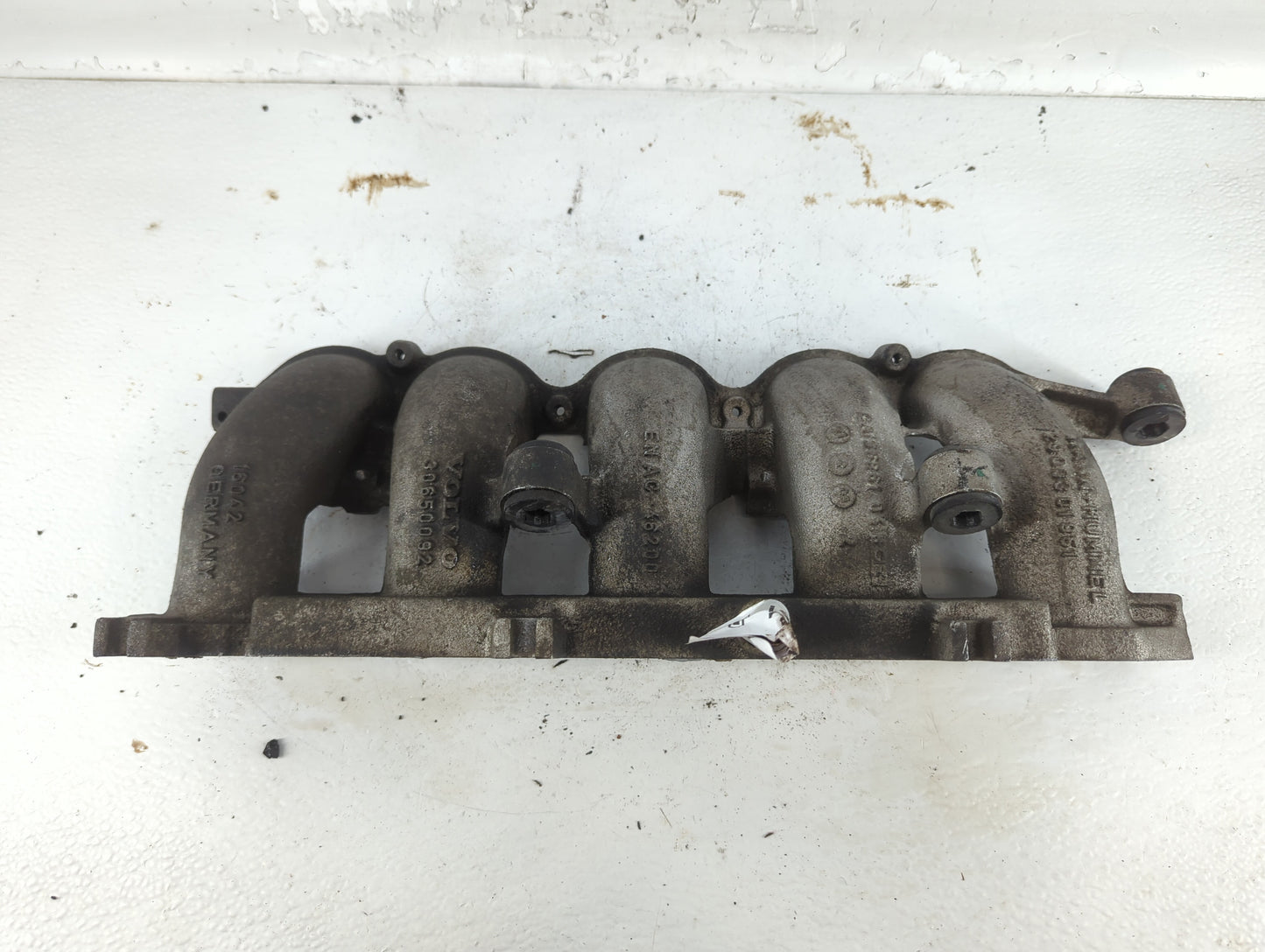 2004-2010 Volvo S40 Air Intake Manifold P/N:30650092 Fits Fits 2004 2005 2006 2007 2008 2009 2010 OEM Used Auto Parts - Oemu