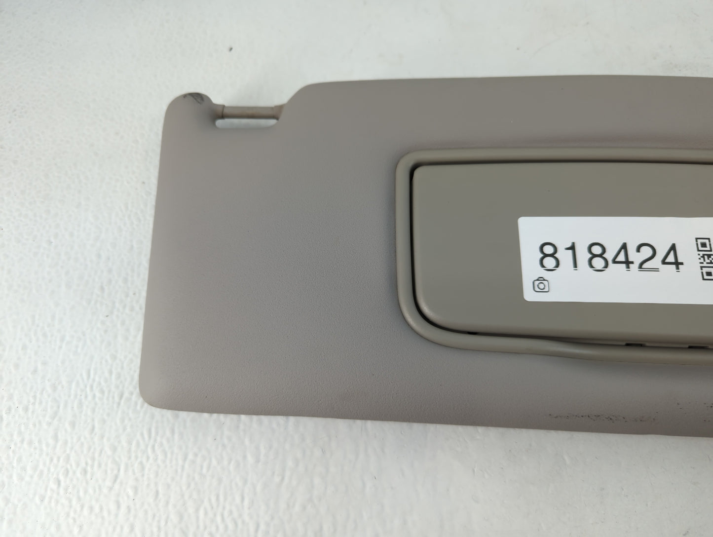 2007-2011 Volvo S40 Sun Visor Shade Replacement Passenger Right Mirror Fits Fits 2007 2008 2009 2010 2011 OEM Used Auto Part