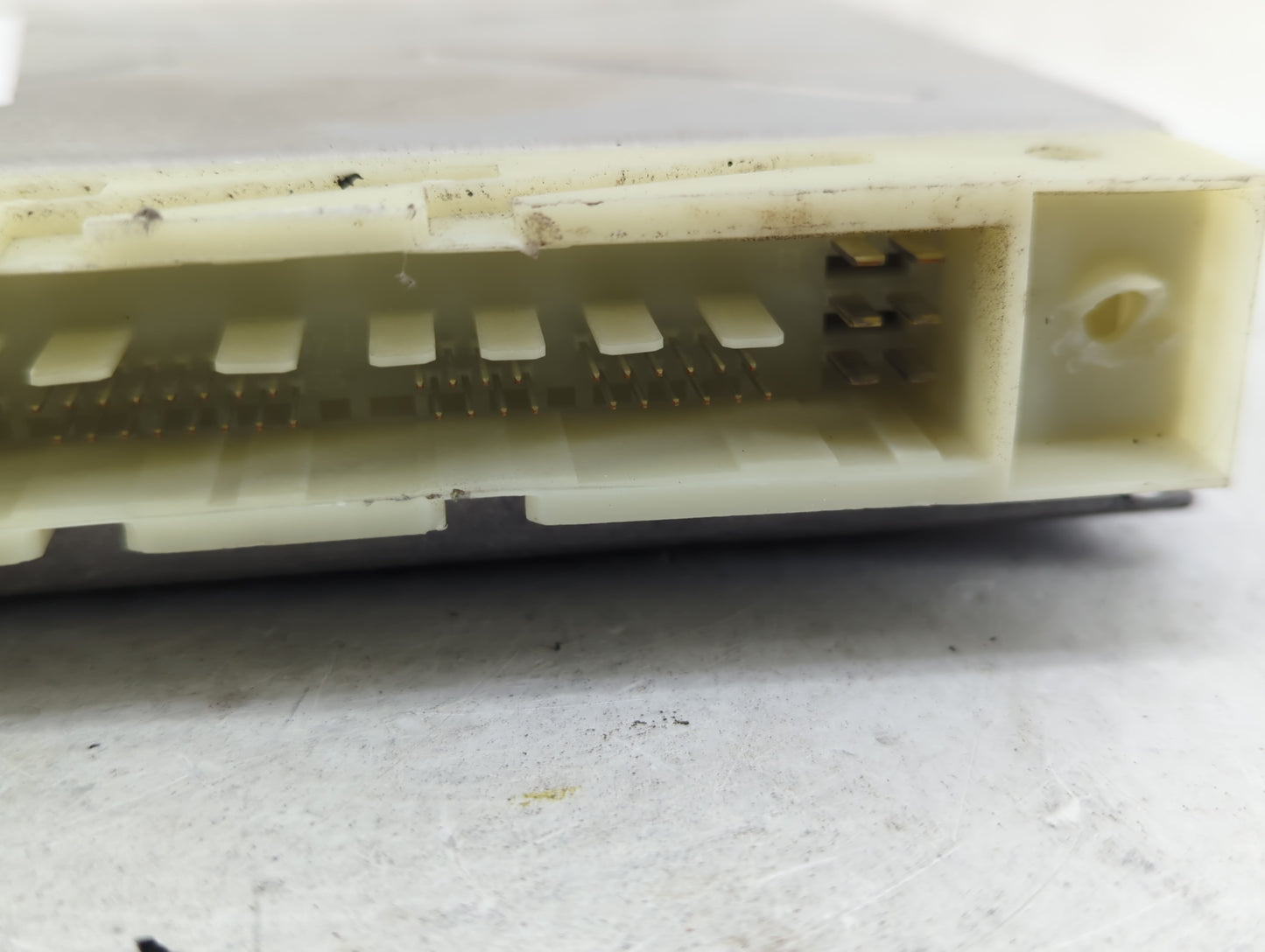 2007 Volvo S60 PCM Engine Control Computer ECU ECM PCU OEM P/N:00008863A2 Fits OEM Used Auto Parts - Oemusedautoparts1.com