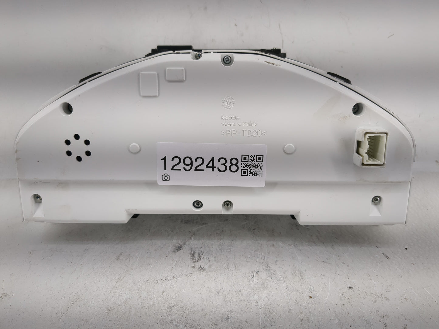 2007 Volvo S80 Instrument Cluster Speedometer Gauges P/N:69594-630U 8603413 Fits OEM Used Auto Parts - Oemusedautoparts1.com