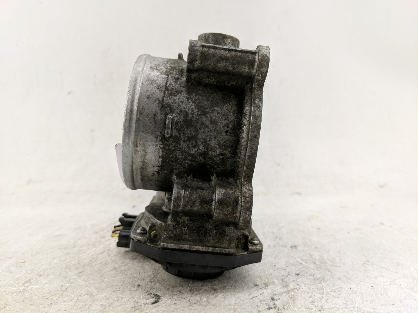 2007 Volvo V40 Throttle Body Fits Fits 2004 2005 2006 2008 2009 2010 OEM Used Auto Parts - Oemusedautoparts1.com