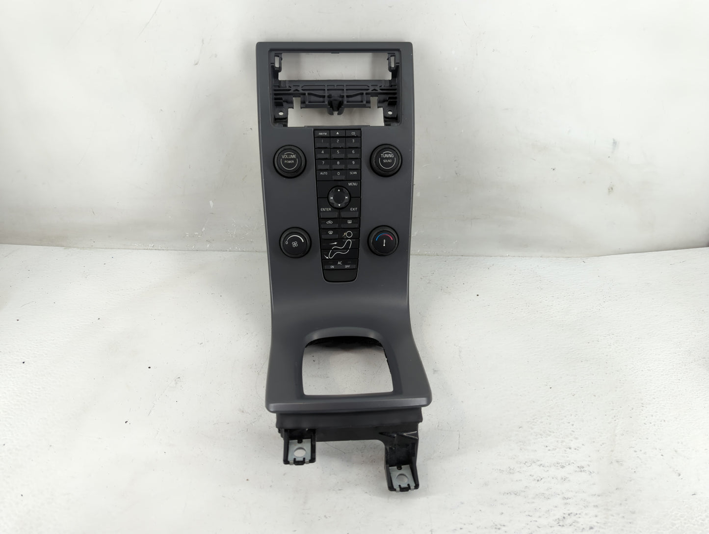 2007 Volvo V40 Radio AM FM Cd Player Receiver Replacement Fits Fits 2004 2005 2006 2008 2009 2010 2011 OEM Used Auto Parts -