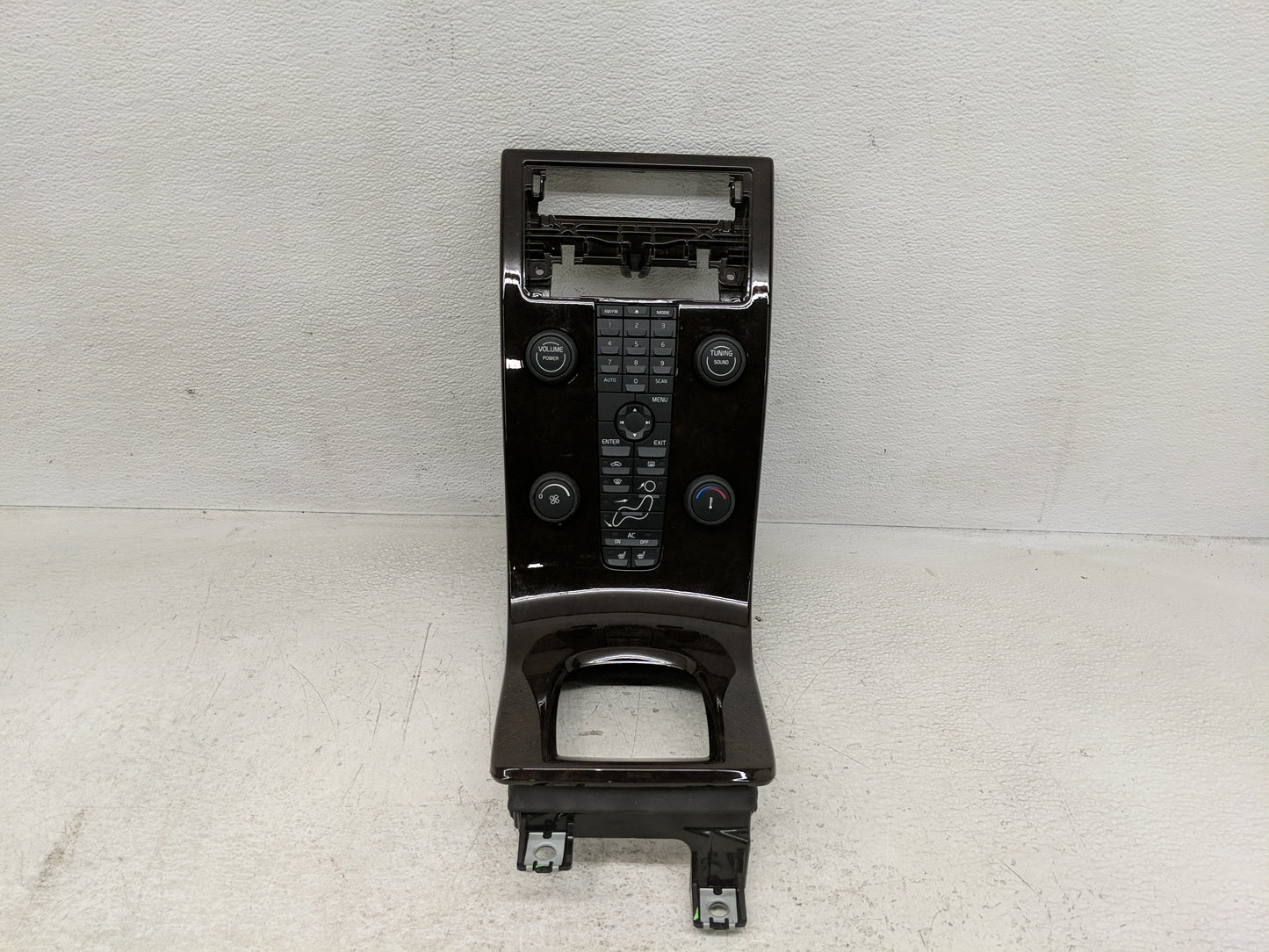 Volvo V40 Radio Control Panel - Oemusedautoparts1.com