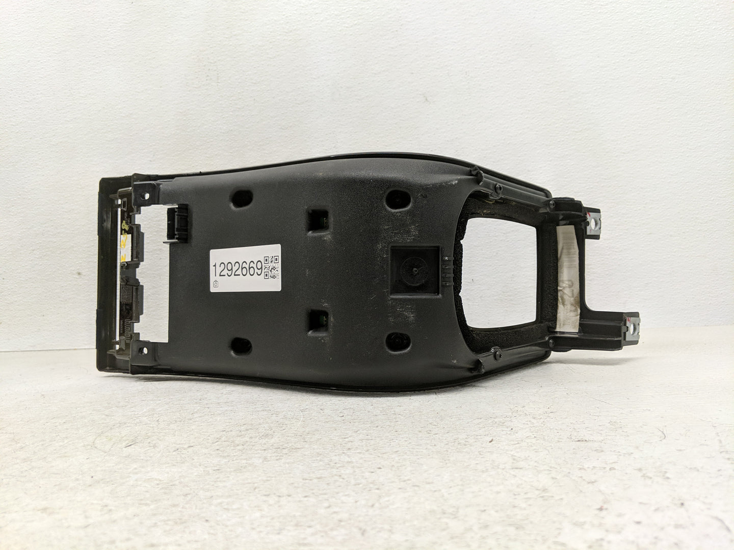 Volvo V40 Radio Control Panel - Oemusedautoparts1.com