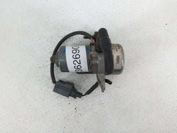 2007 Volvo V40 Anti-Lock Brake ABS Pump Module Actuator OEM P/N:08684342 Fits OEM Used Auto Parts - Oemusedautoparts1.com