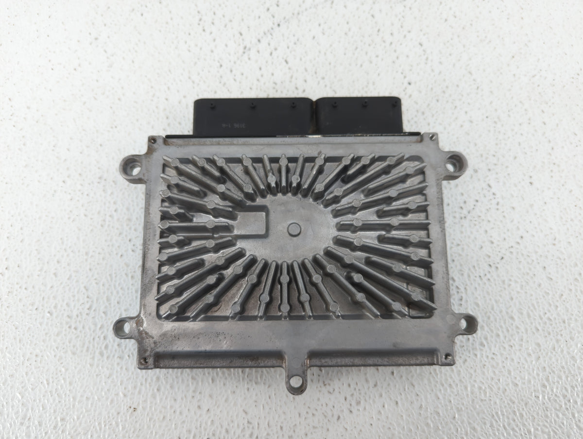 2007 Volvo V40 PCM Engine Control Computer ECU ECM PCU OEM P/N:279700-9290 P30729800 Fits 2008 2009 2010 OEM Used Auto Parts