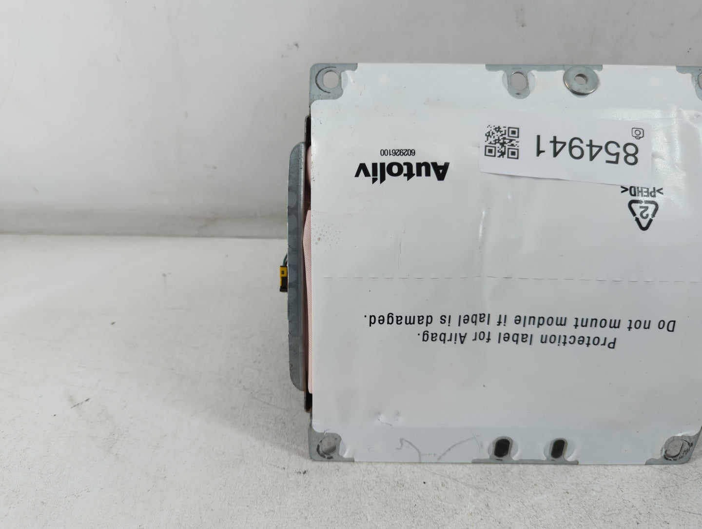 2007 Volvo V40 Air Bag Passenger Right Dashboard OEM P/N:G2808061640541 30615716 Fits Fits 2004 2005 2006 OEM Used Auto Part