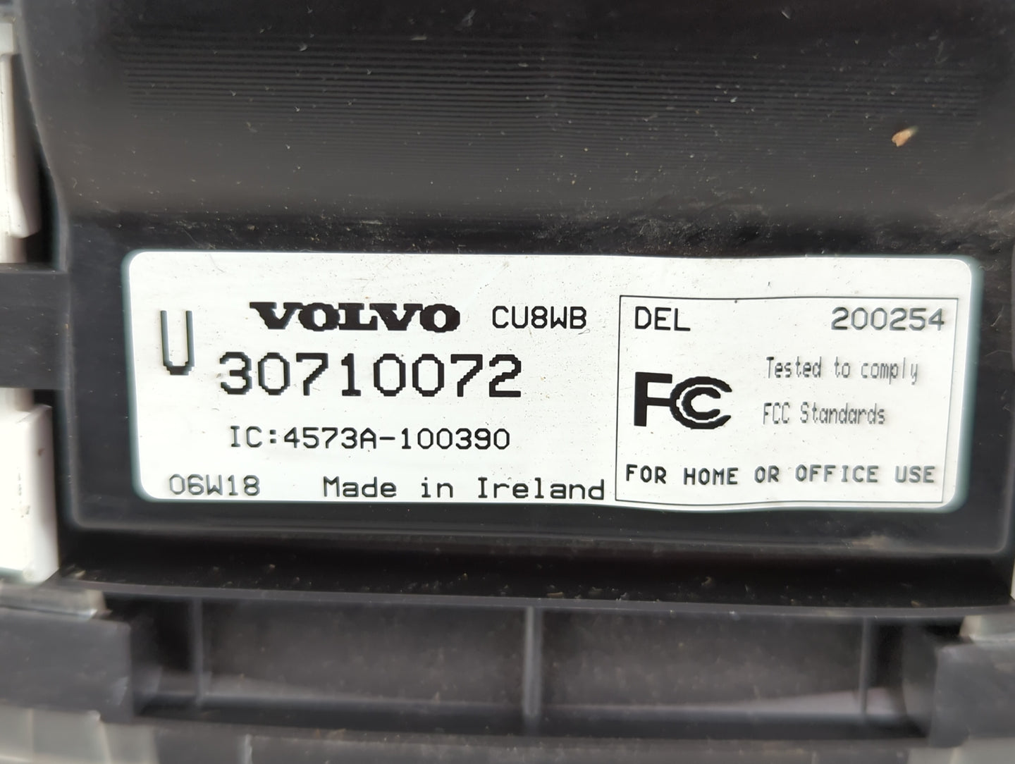 2007 Volvo V40 Instrument Cluster Speedometer Gauges Fits Fits 2004 2005 2006 OEM Used Auto Parts - Oemusedautoparts1.com