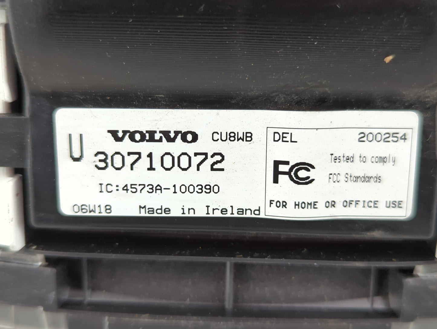 2007 Volvo V40 Instrument Cluster Speedometer Gauges Fits Fits 2004 2005 2006 OEM Used Auto Parts - Oemusedautoparts1.com