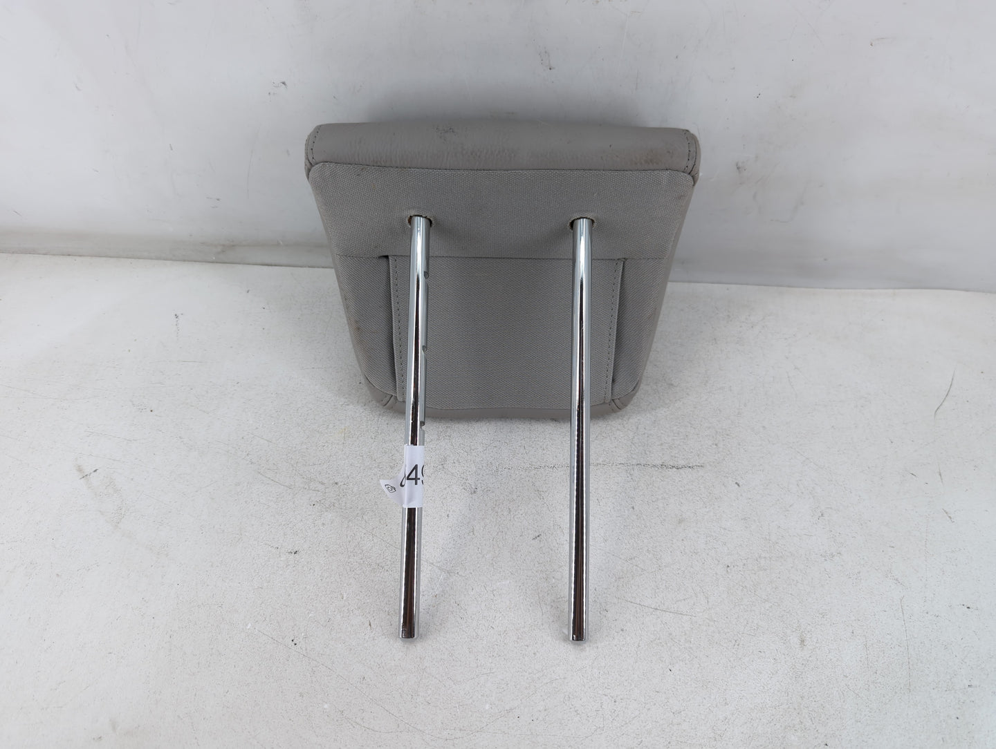 2004 Volvo V40 Headrest Head Rest Rear Center Seat Fits Fits 2005 2006 2007 2008 2009 2010 2011 OEM Used Auto Parts - Oemuse
