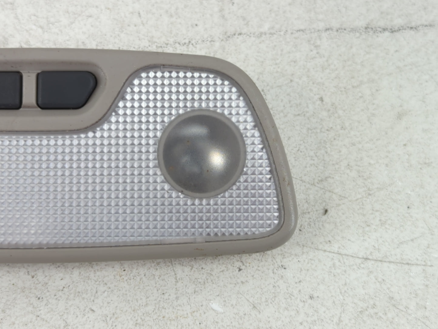 2007 Volvo V40 Overhead Roof Console - Oemusedautoparts1.com