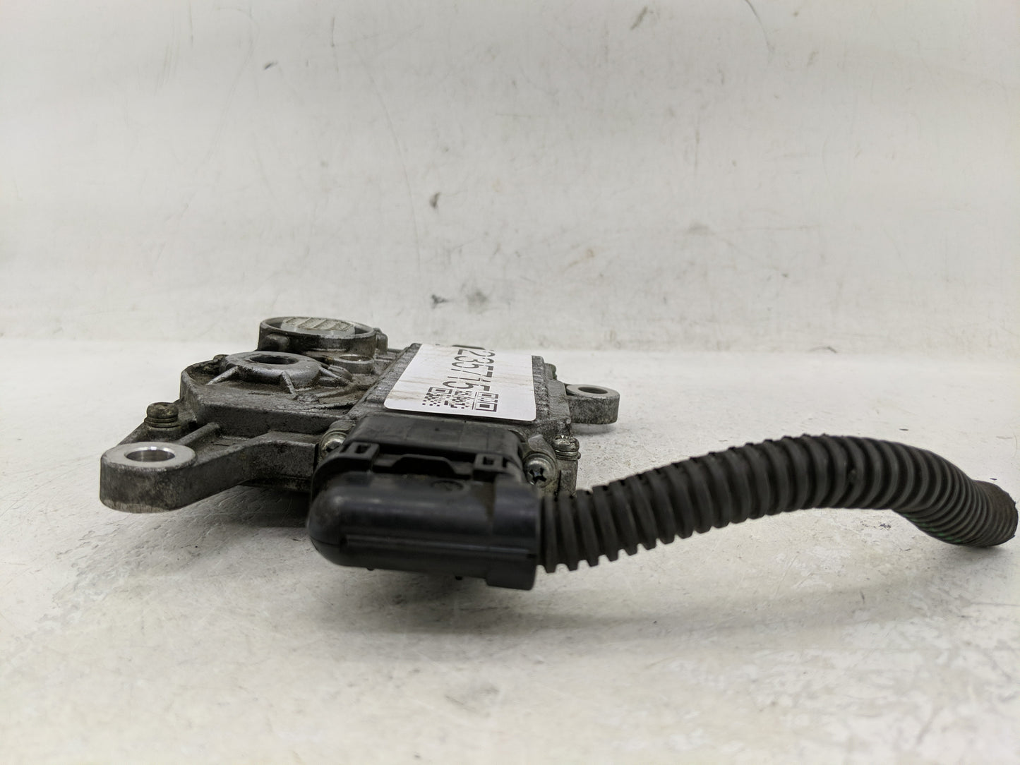 2007 Volvo V50 Fusebox Fuse Box Panel Relay Module Fits OEM Used Auto Parts - Oemusedautoparts1.com