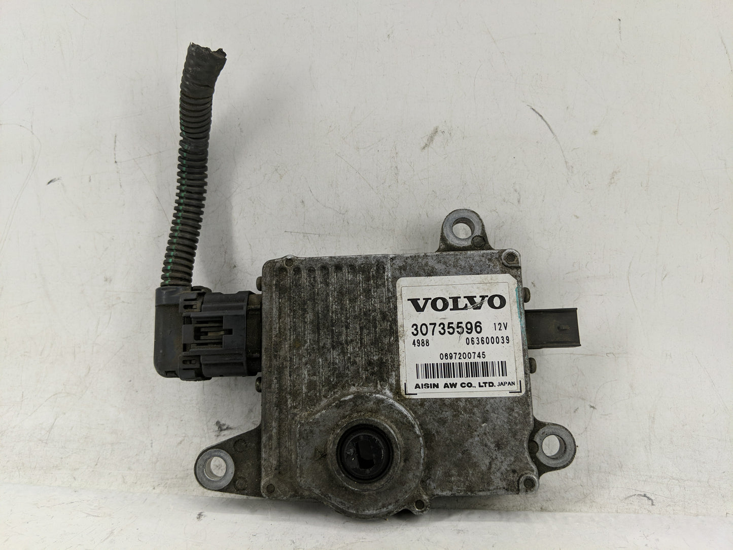 2007 Volvo V50 Fusebox Fuse Box Panel Relay Module Fits OEM Used Auto Parts - Oemusedautoparts1.com