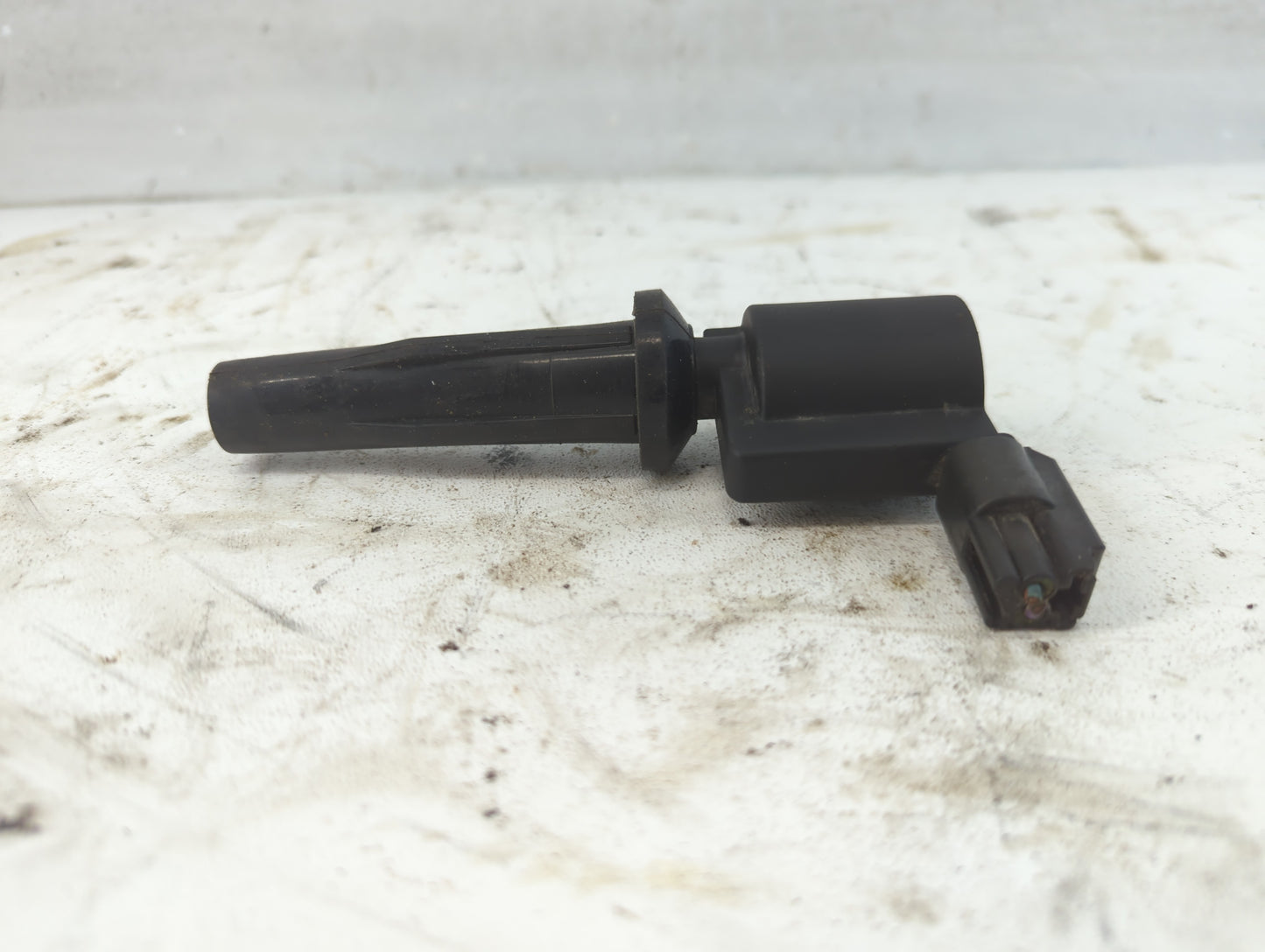2007 Volvo V50 Ignition Coil Igniter Pack - Oemusedautoparts1.com
