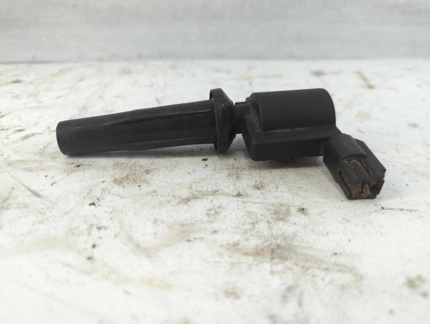2007 Volvo V50 Ignition Coil Igniter Pack - Oemusedautoparts1.com