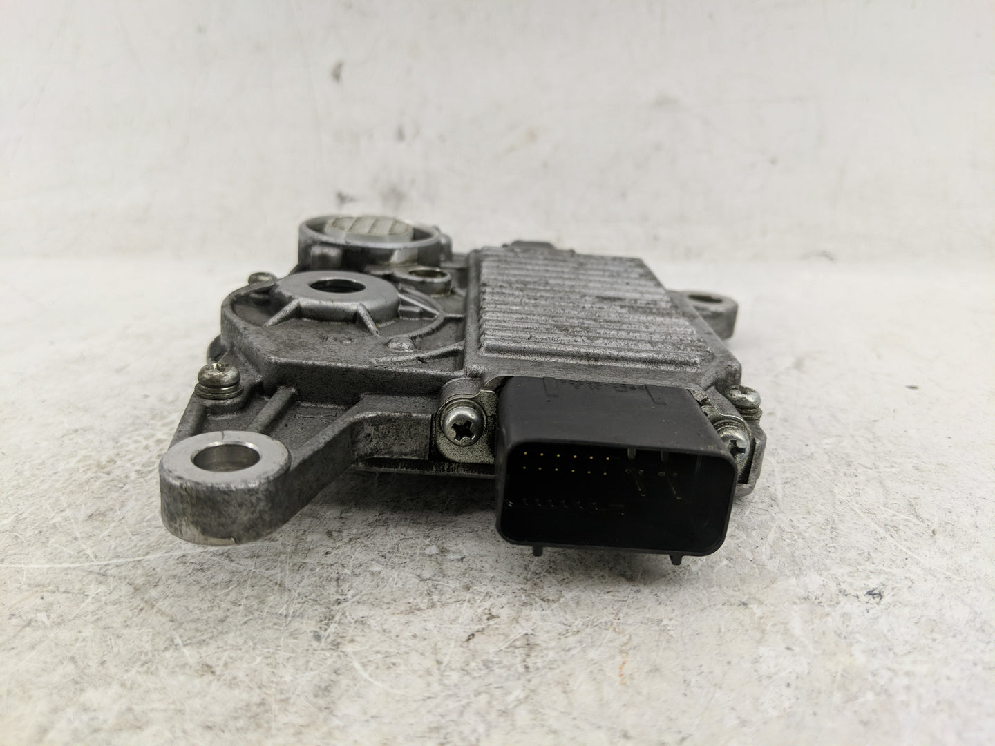 2008-2010 Volvo V70 Chassis Control Module Ccm Bcm Body Control 30735596 - Oemusedautoparts1.com
