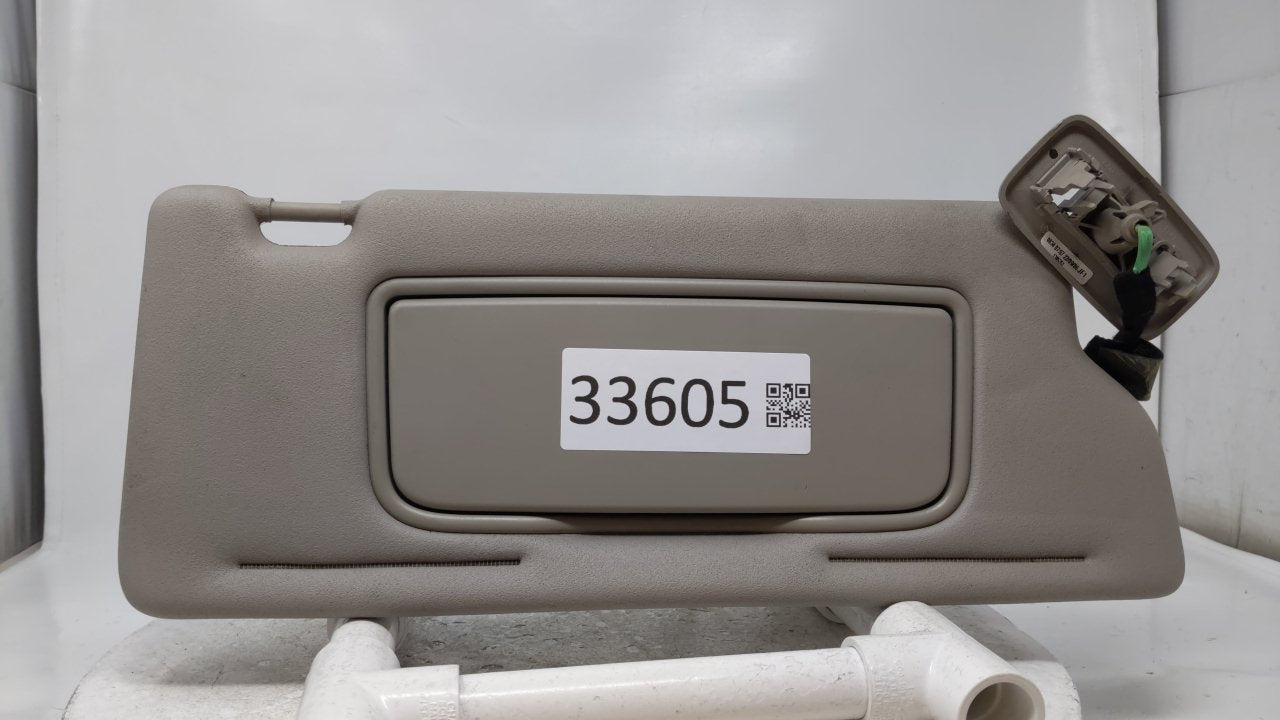 2007 Volvo V70 Sun Visor Shade Replacement Passenger Right Mirror Fits OEM Used Auto Parts - Oemusedautoparts1.com