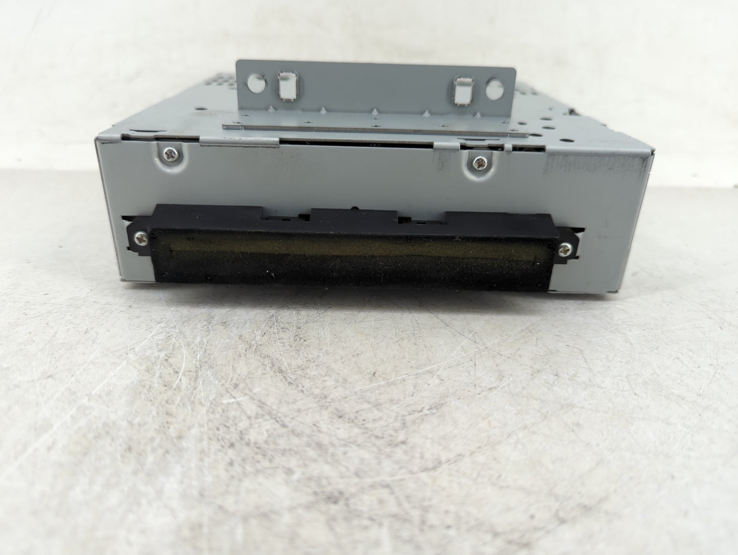 2005-2007 Volvo V70 Radio AM FM Cd Player Receiver Replacement P/N:30775349 Fits Fits 2005 2006 2007 2008 2009 OEM Used Auto