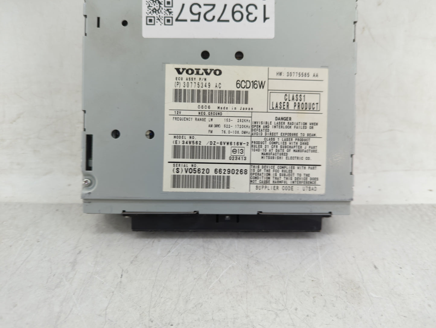 2005-2007 Volvo V70 Radio AM FM Cd Player Receiver Replacement P/N:30775349 Fits Fits 2005 2006 2007 2008 2009 OEM Used Auto