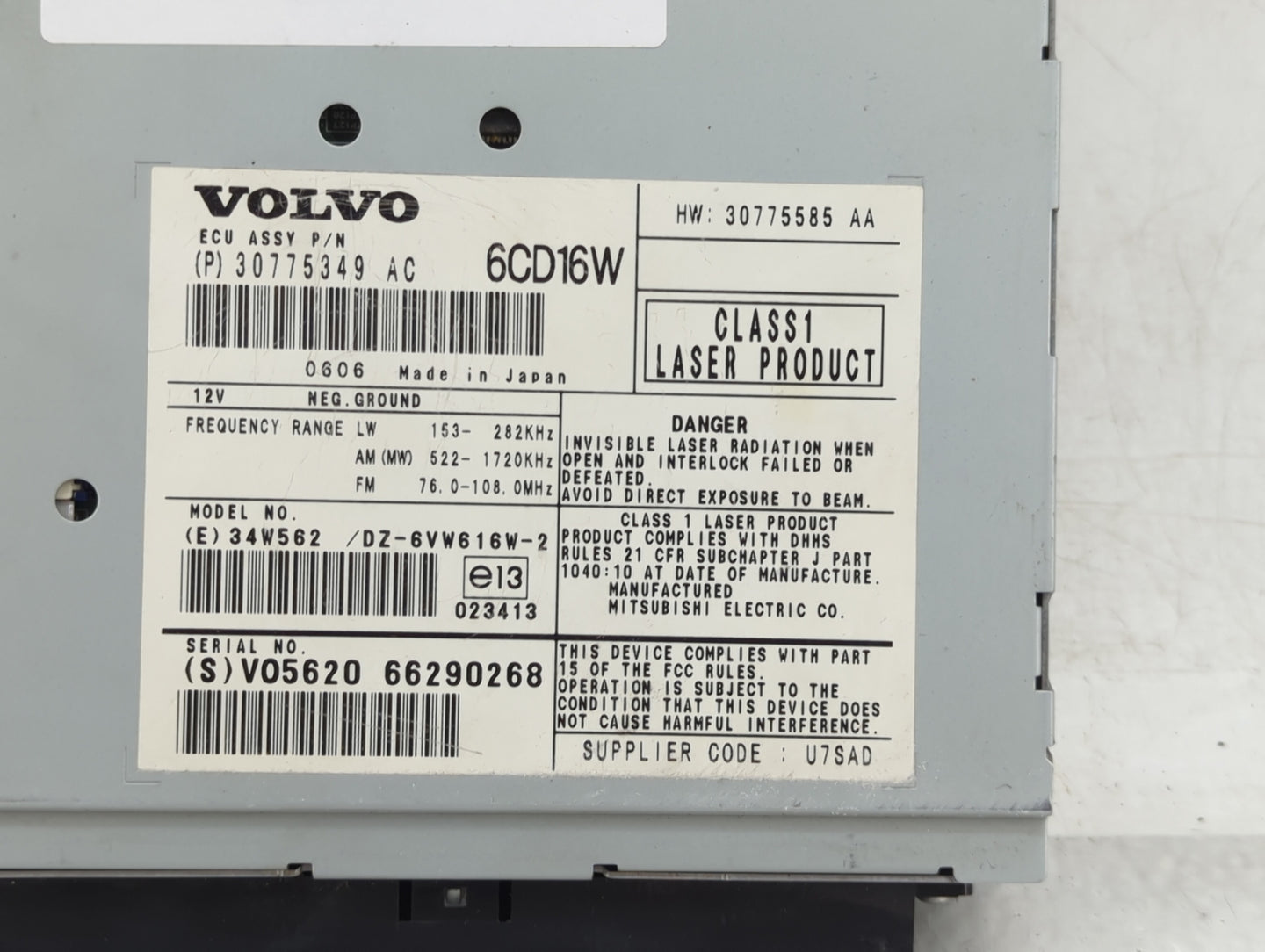 2005-2007 Volvo V70 Radio AM FM Cd Player Receiver Replacement P/N:30775349 Fits Fits 2005 2006 2007 2008 2009 OEM Used Auto