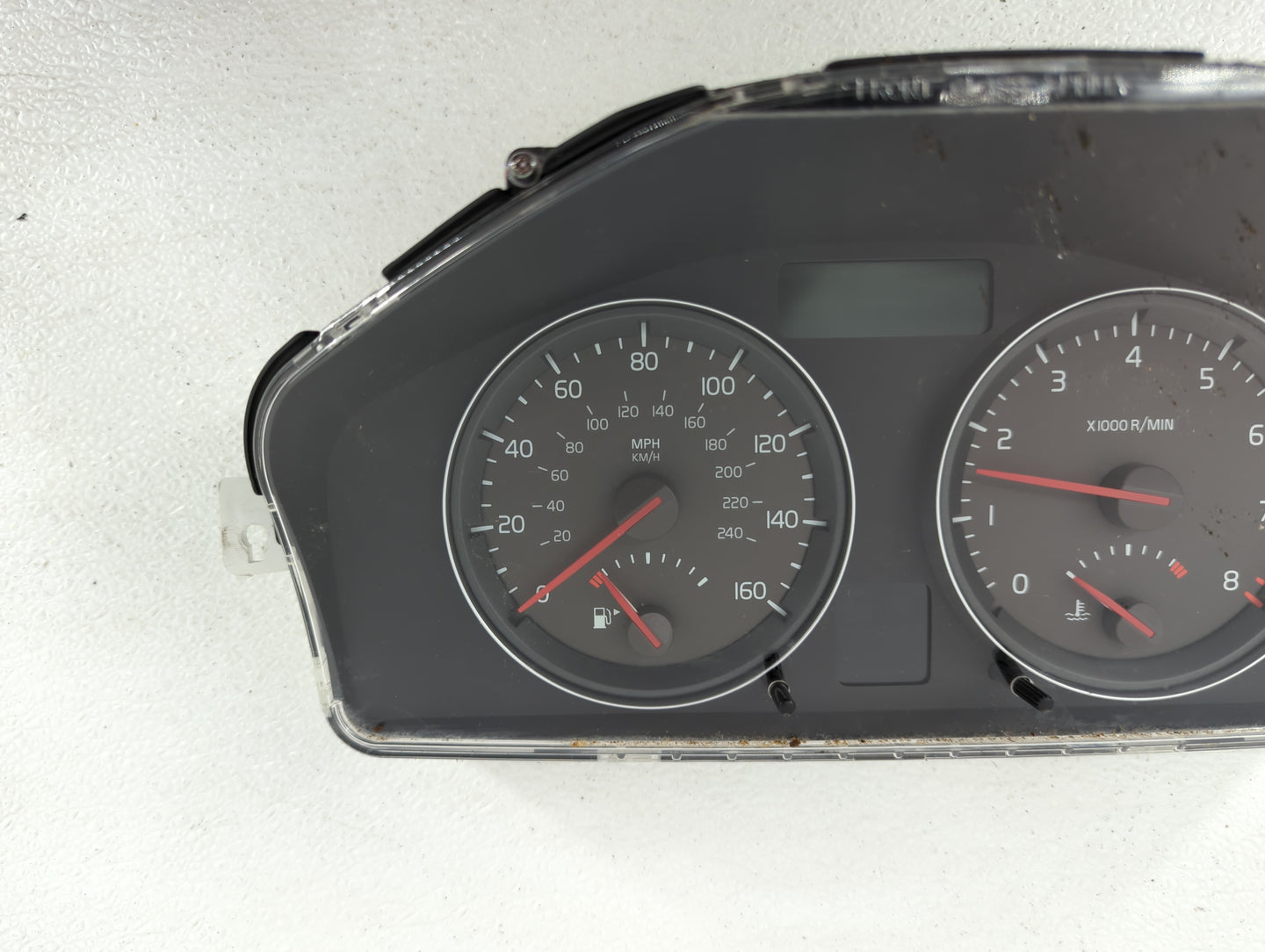 2007 Volvo V70 Instrument Cluster Speedometer Gauges P/N:69594-960T 8603945 Fits Fits 2006 OEM Used Auto Parts - Oemusedauto