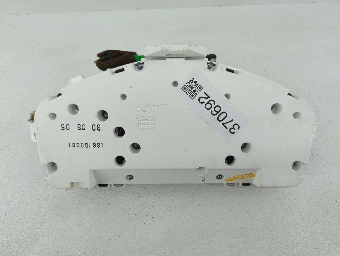 2007 Volvo V70 Instrument Cluster Speedometer Gauges P/N:69594-960T 8603945 Fits Fits 2006 OEM Used Auto Parts - Oemusedauto