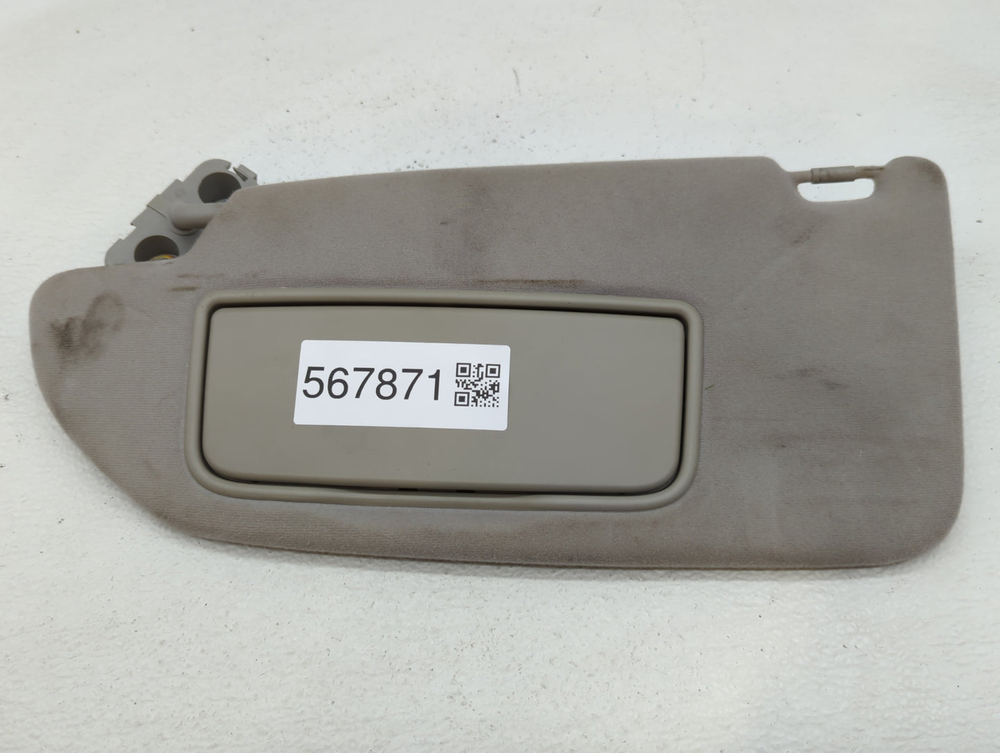 2005-2007 Volvo V70 Sun Visor Shade Replacement Passenger Right Mirror Fits Fits 2005 2006 2007 2008 2009 OEM Used Auto Part