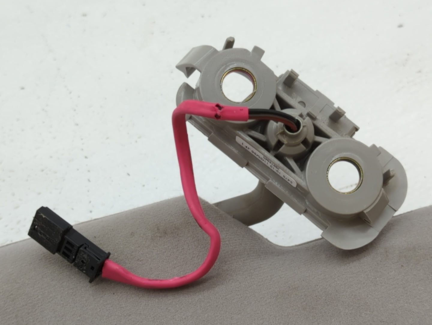 2005-2007 Volvo V70 Sun Visor Shade Replacement Passenger Right Mirror Fits Fits 2005 2006 2007 2008 2009 OEM Used Auto Part