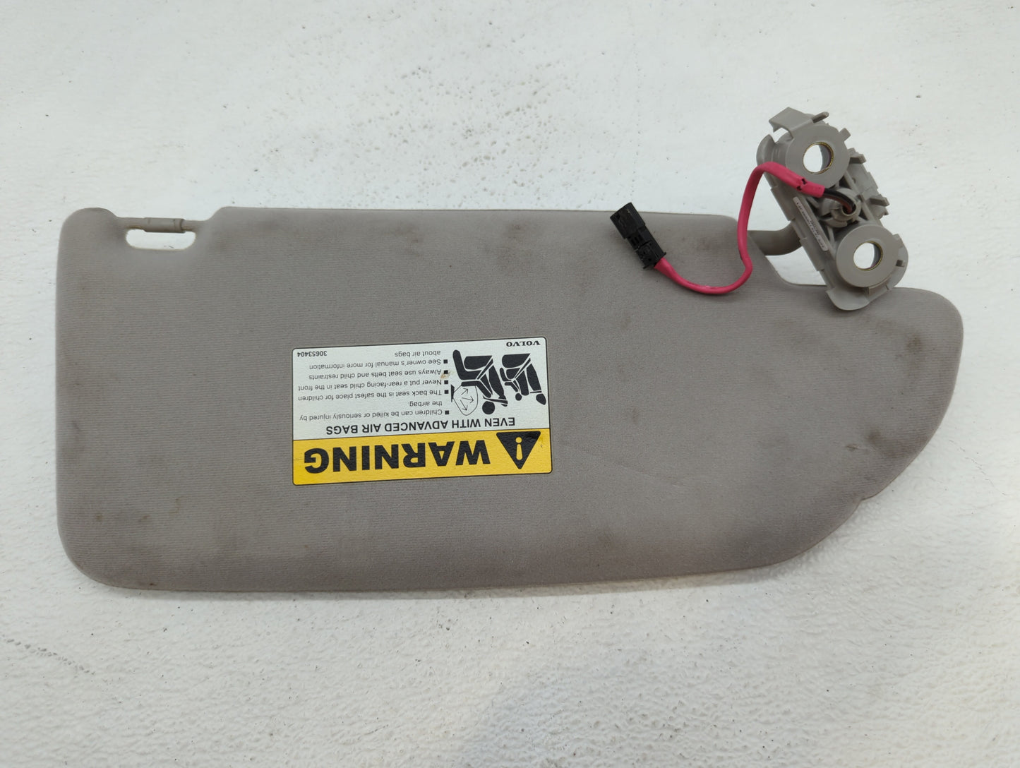 2005-2007 Volvo V70 Sun Visor Shade Replacement Passenger Right Mirror Fits Fits 2005 2006 2007 2008 2009 OEM Used Auto Part