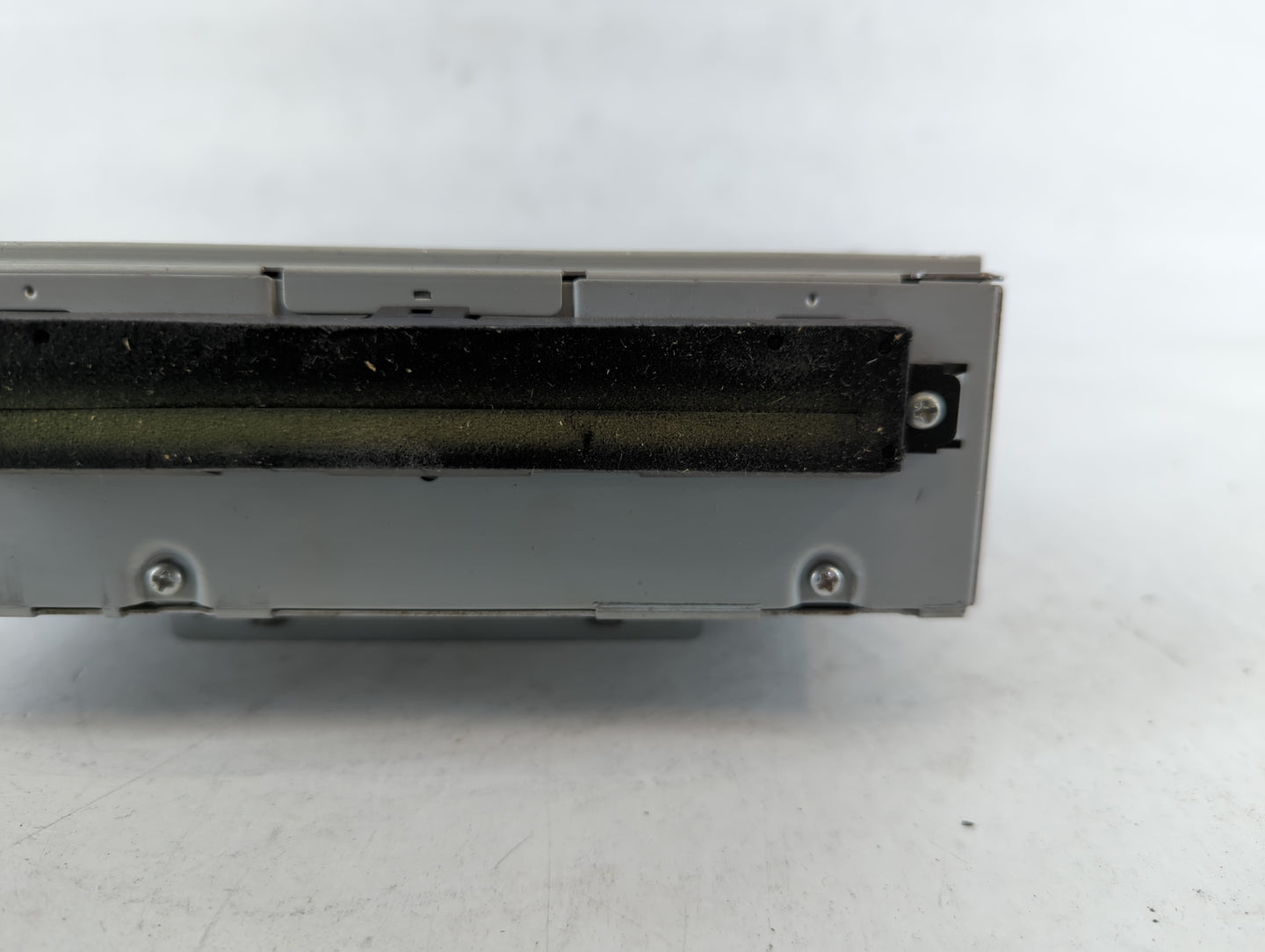 Volvo V70 Am Fm Cd Player Radio Receiver - Oemusedautoparts1.com