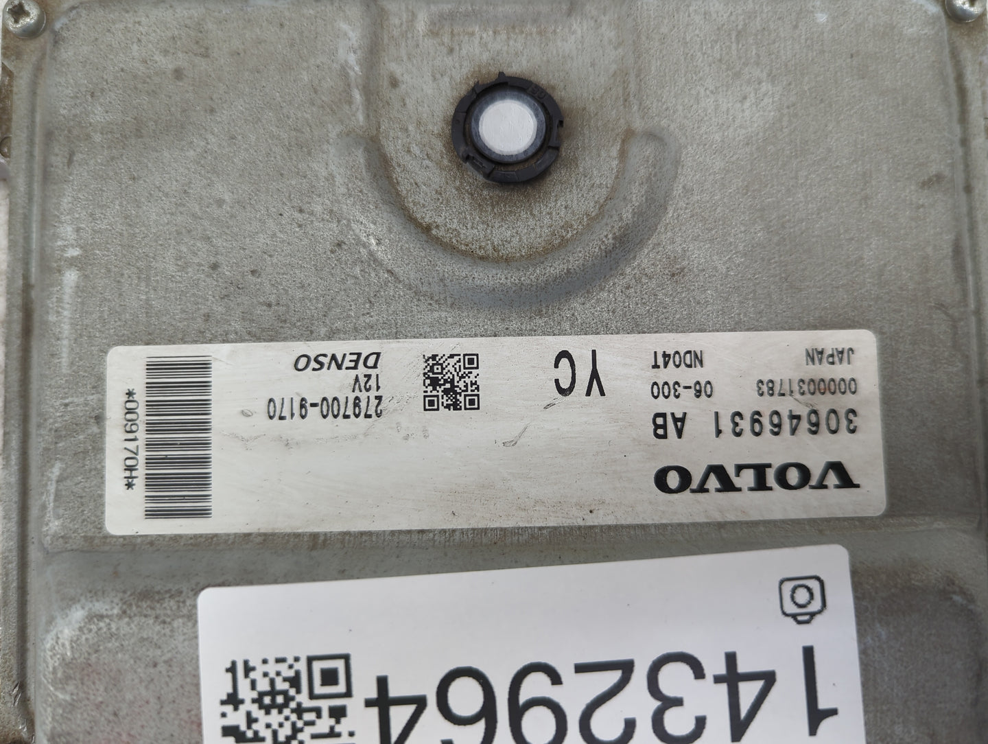 2007 Volvo Volvo 80 Series PCM Engine Control Computer ECU ECM PCU OEM P/N:30646931 AB 279700-9170 Fits OEM Used Auto Parts 