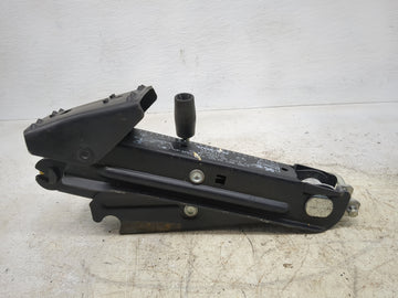 2007 Volvo Xc70 Spare Scissor Car Jack - Oemusedautoparts1.com