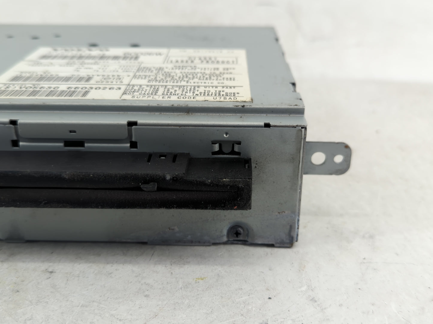 2007-2009 Volvo Xc90 Radio AM FM Cd Player Receiver Replacement P/N:30775676 AB Fits Fits 2007 2008 2009 OEM Used Auto Parts