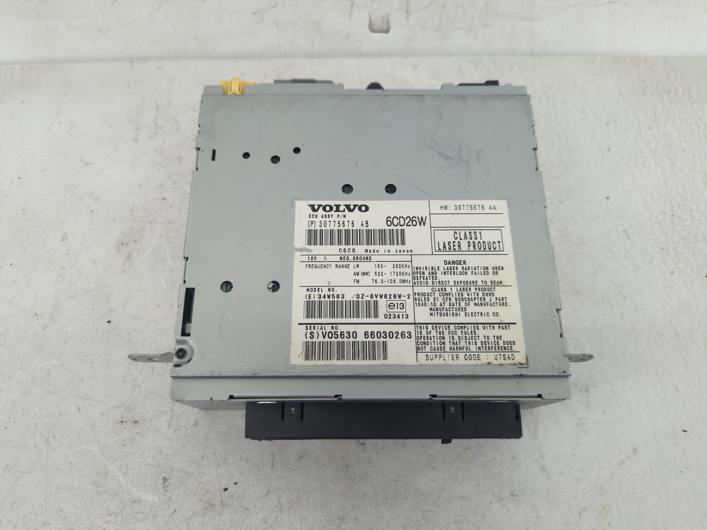 2007-2009 Volvo Xc90 Radio AM FM Cd Player Receiver Replacement P/N:30775676 AB Fits Fits 2007 2008 2009 OEM Used Auto Parts