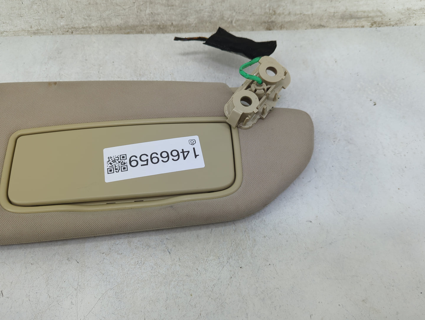 2007-2013 Volvo Xc90 Sun Visor Shade Replacement Passenger Right Mirror Fits Fits 2007 2008 2009 2010 2011 2012 2013 OEM Use