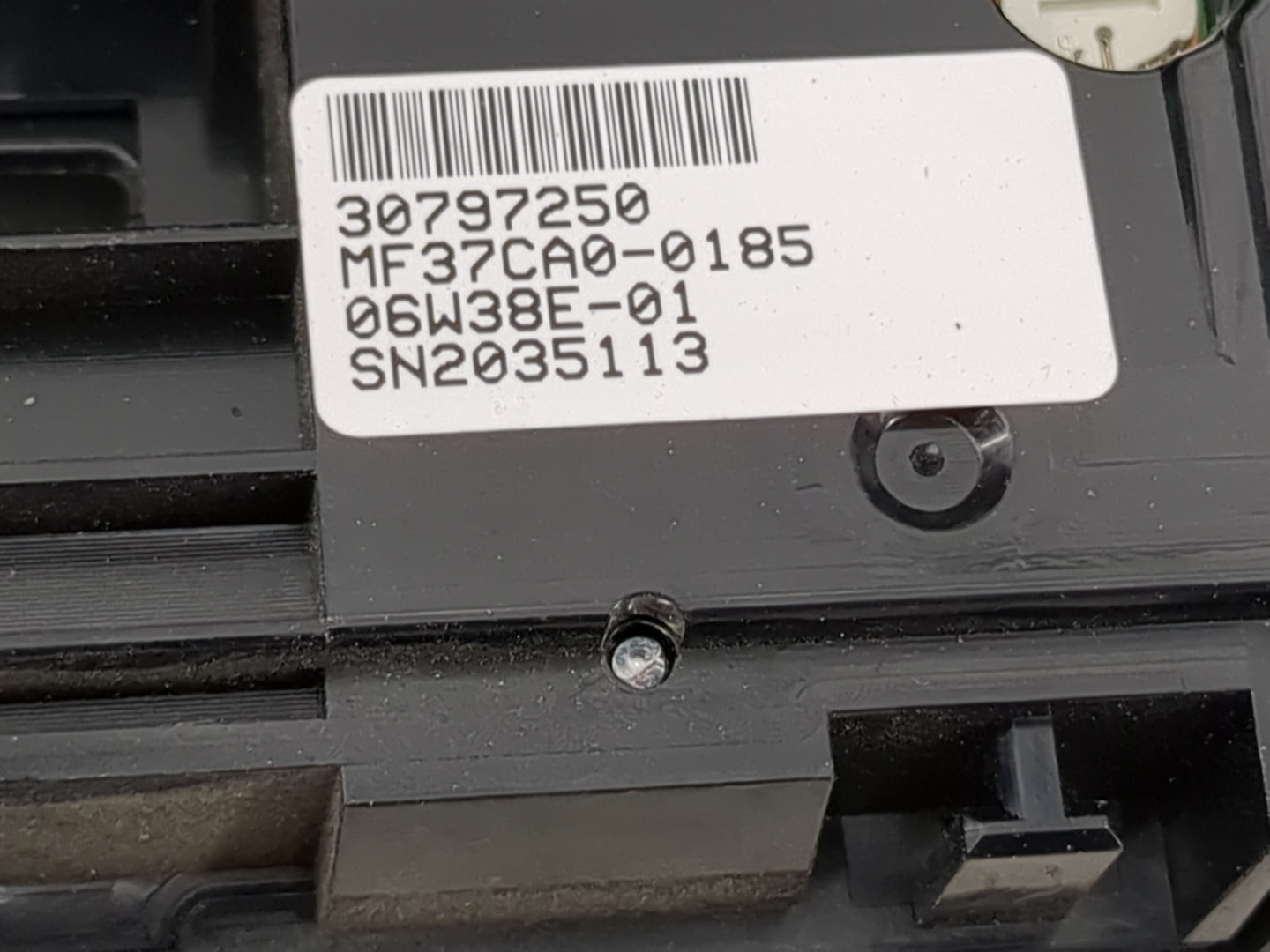 2007-2012 Volvo Xc90 Radio Control Panel - Oemusedautoparts1.com