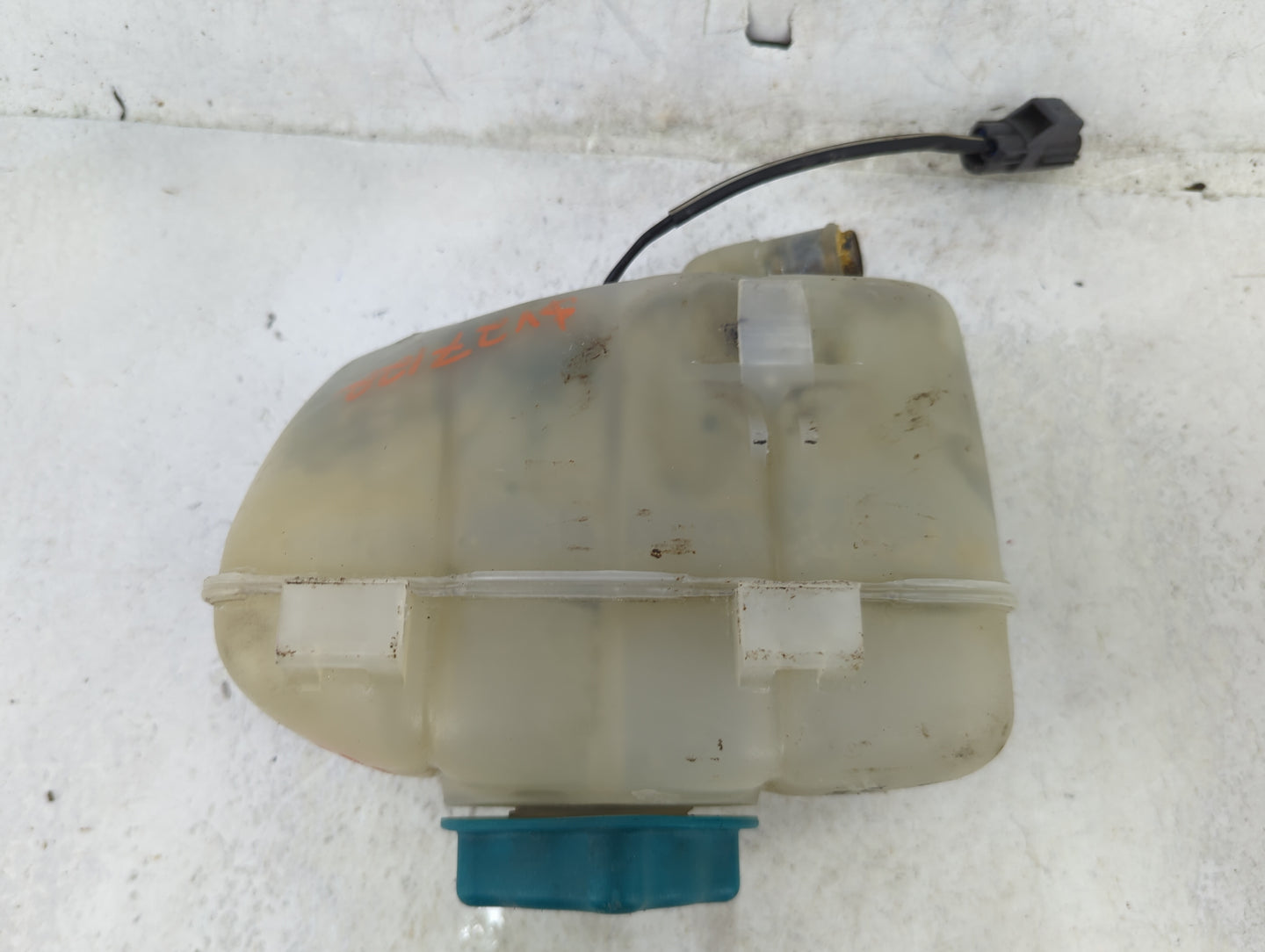2003-2007 Volvo Xc90 Radiator Coolant Overflow Expansion Tank Bottle 1494219 - Oemusedautoparts1.com