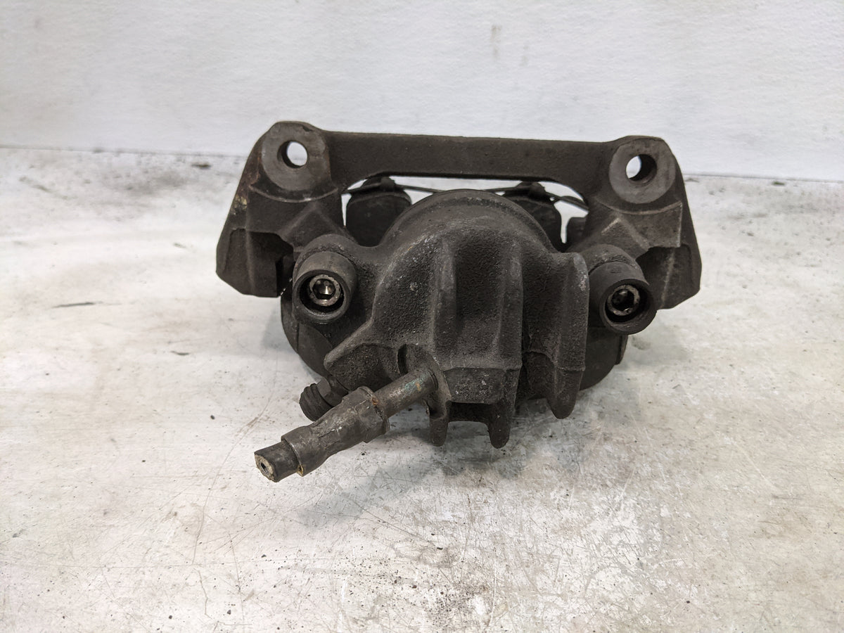 2007 Volvo Xc90 Front Passenger Right Brake Caliper - Oemusedautoparts1.com