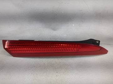 2007-2014 Volvo Xc90 Passenger Right Side Deck Lid Mounted Tail Light 1512067 - Oemusedautoparts1.com