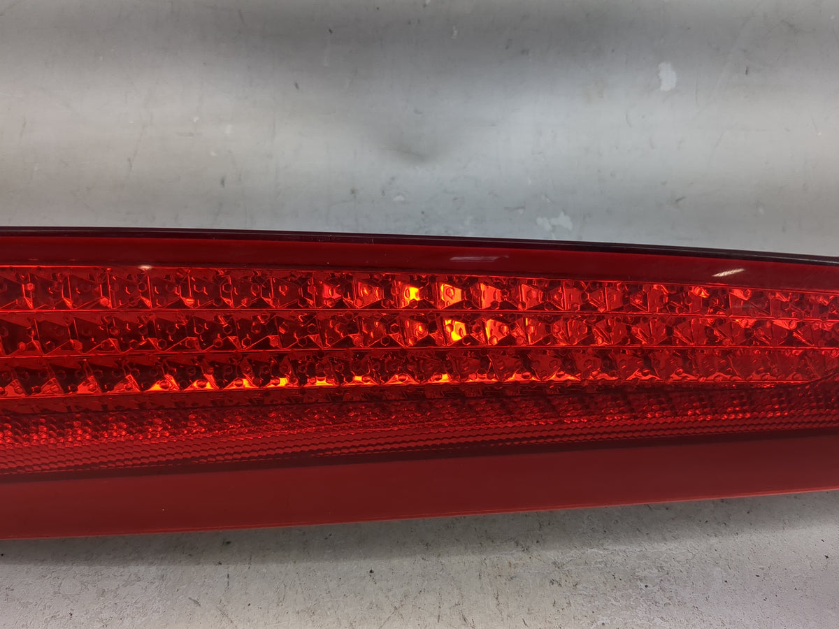 2007-2014 Volvo Xc90 Passenger Right Side Deck Lid Mounted Tail Light 1512067 - Oemusedautoparts1.com