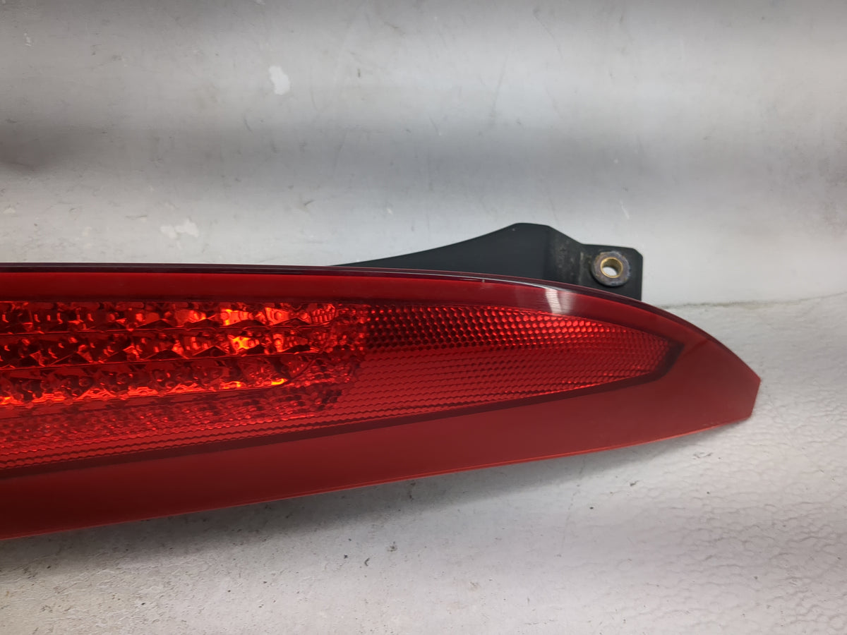 2007-2014 Volvo Xc90 Passenger Right Side Deck Lid Mounted Tail Light 1512067 - Oemusedautoparts1.com