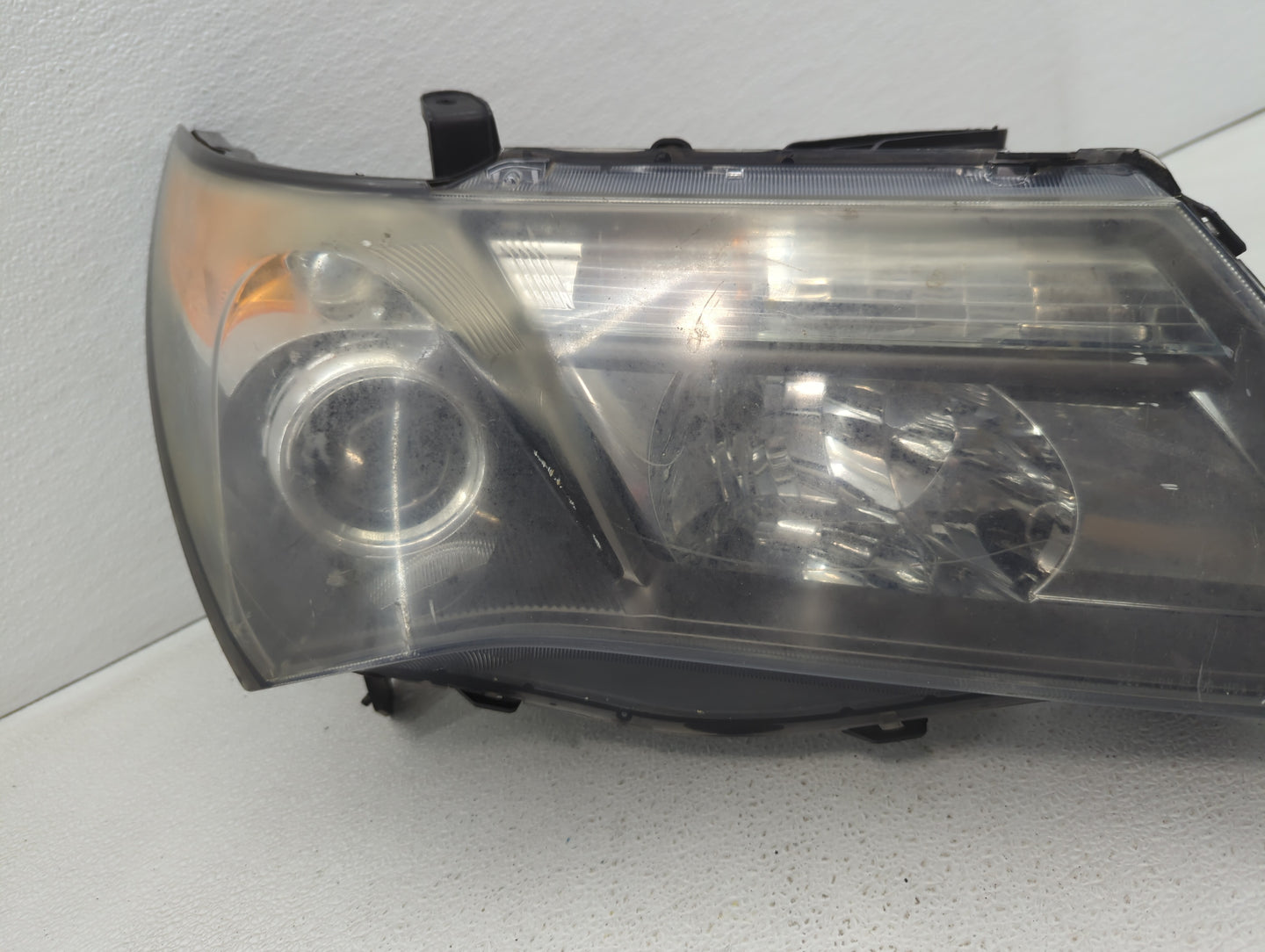 2008 Acura Mdx Tail Light Assembly Passenger Right OEM P/N:949 471 949 470, 2118201164, 211 820 11 64 Fits Fits 2004 2005 20