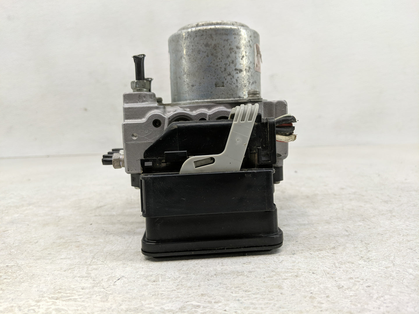 2007-2008 Acura Tl ABS Pump Control Module Replacement Fits Fits 2007 2008 OEM Used Auto Parts - Oemusedautoparts1.com