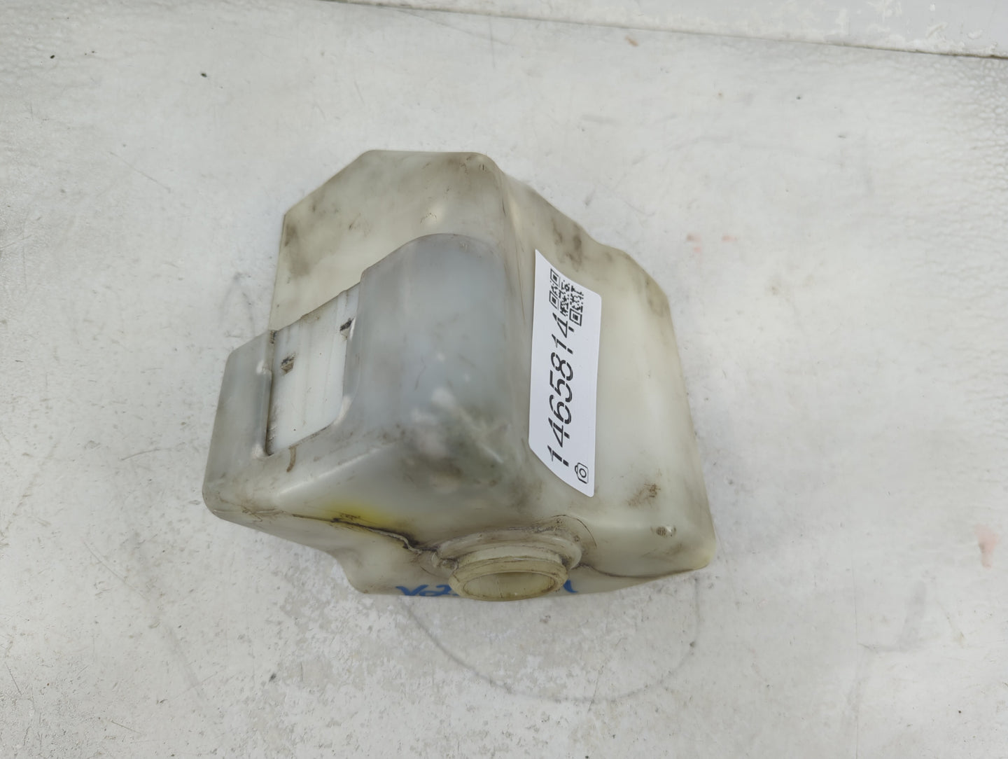 2004-2008 Acura Tl Windshield Washer Fluid Reservoir Bottle Oem 1465814 - Oemusedautoparts1.com
