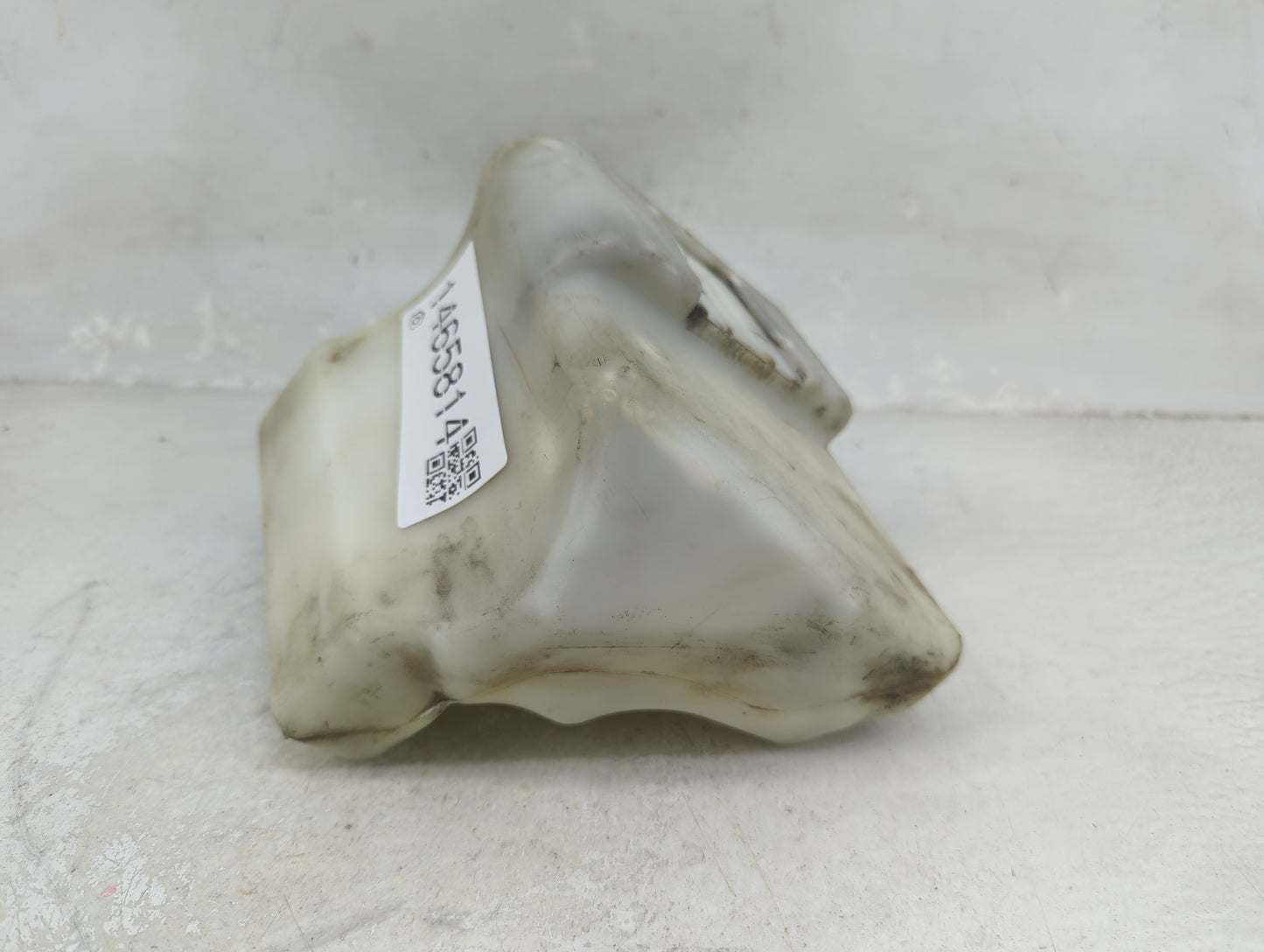 2004-2008 Acura Tl Windshield Washer Fluid Reservoir Bottle Oem 1465814 - Oemusedautoparts1.com