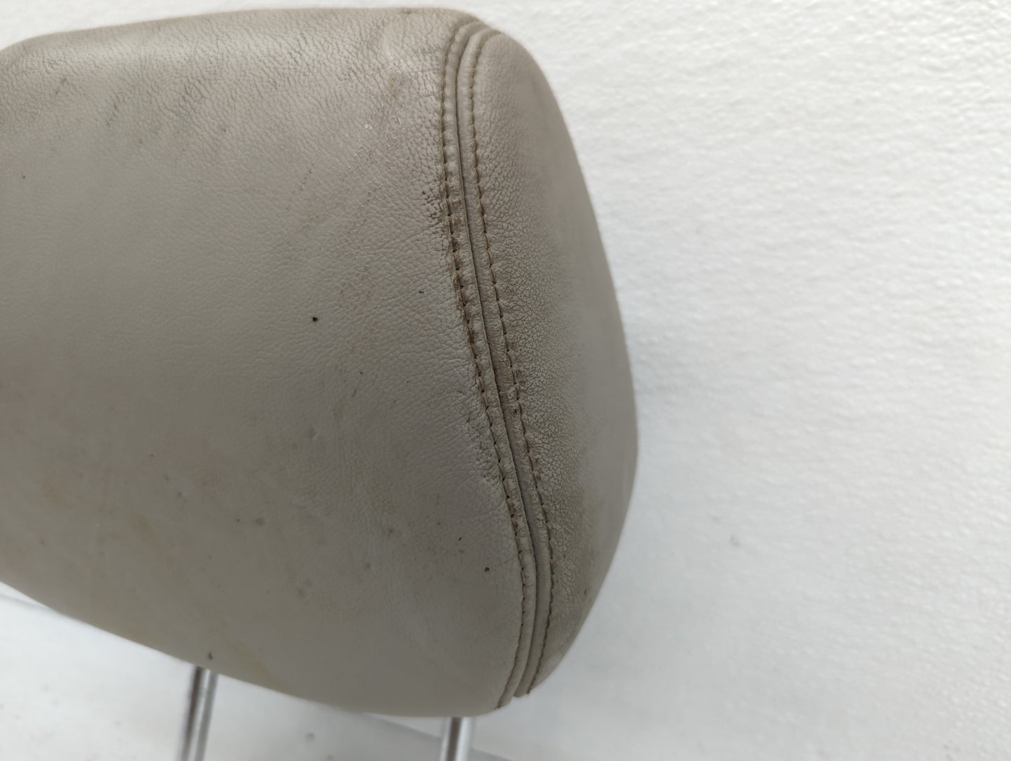2007-2008 Acura Tl Headrest Head Rest Front Driver Passenger Seat Beige - Oemusedautoparts1.com
