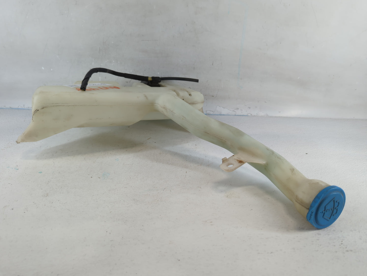 2004-2008 Acura Tl Windshield Washer Fluid Reservoir Bottle Oem - Oemusedautoparts1.com