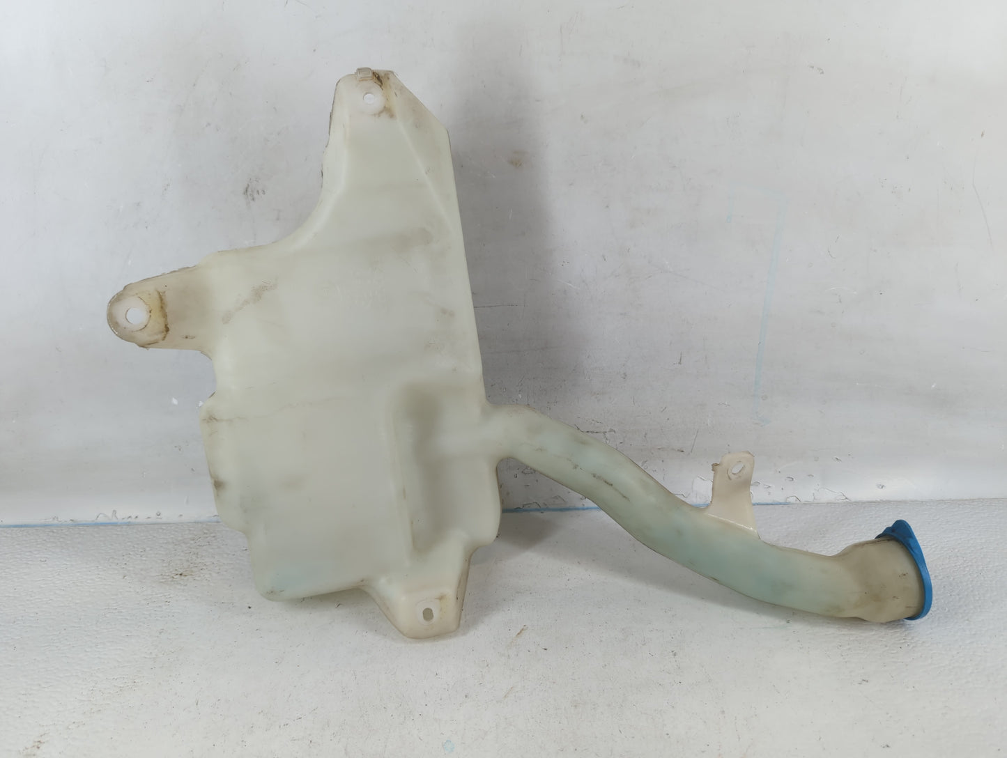 2004-2008 Acura Tl Windshield Washer Fluid Reservoir Bottle Oem - Oemusedautoparts1.com