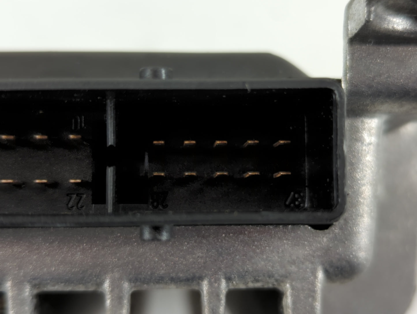 2006-2008 Audi A3 Radio Speaker Amplifier 8p4 035 223 C - Oemusedautoparts1.com